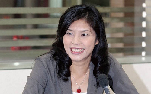 指振興抵用券太保守 鄭麗文向蘇揆喊話：我看你怎麼發