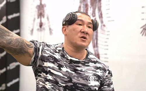 力挺網銀捍衛言論自由！館長：你敢出遊戲我就玩爆