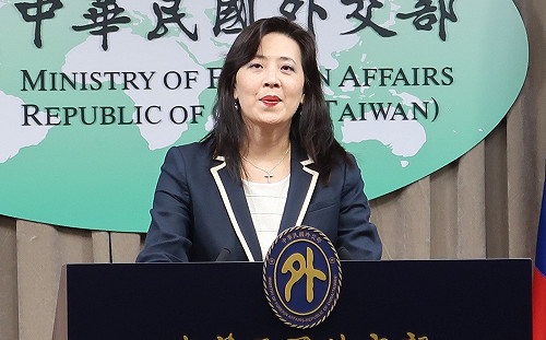 保護駐外人員  外交部：外館配發口罩  追加到每週1364片