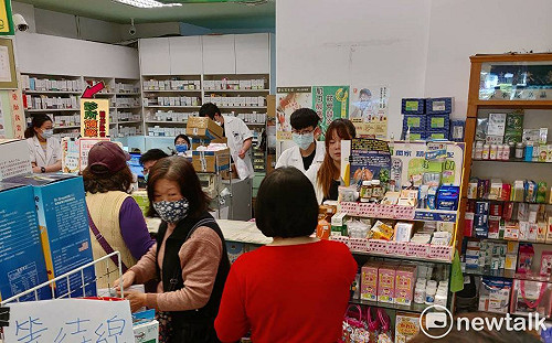 「健保卡被鎖」簡訊是詐騙!健保署:春節不鎖卡,就醫絕無障礙