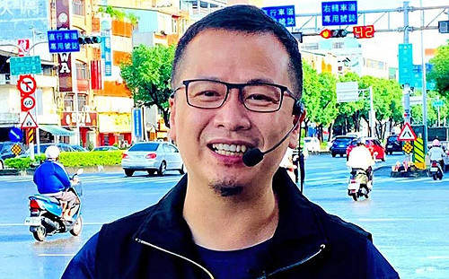 羅智強火大！ 世曦新董座上任花籃多如花博  他嗆：綠肥貓滾下台