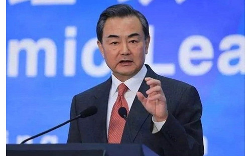 王毅：個別國家企圖政治化疫情   嚴重妨礙全球攜手共同防疫