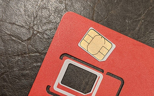 武漢肺炎》外國人聯絡不易成防疫漏洞？指揮中心：須換台灣SIM卡才能入境