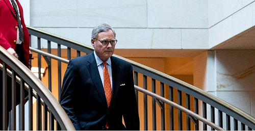 隱瞞疫情暗地拋售股票還去銀行提現金  美國情報高層遭爆發國難財