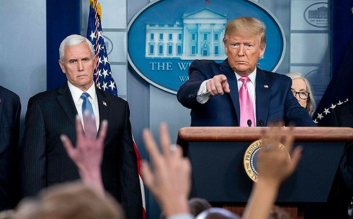 經典名曲川普造勢強力放送 湯姆佩蒂家屬抗議