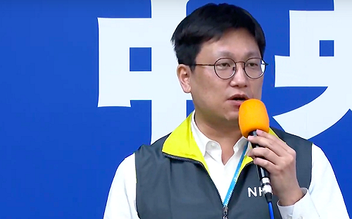 武漢肺炎》居家隔離14天！防疫醫師林詠青每天準時收看防疫記者會