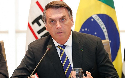 巴西總統堅持用羥氯奎寧 稱反對者「無恥之徒」