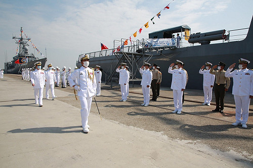 武漢肺炎》海軍艦隊24名染疫！高雄市政府直接公布足跡