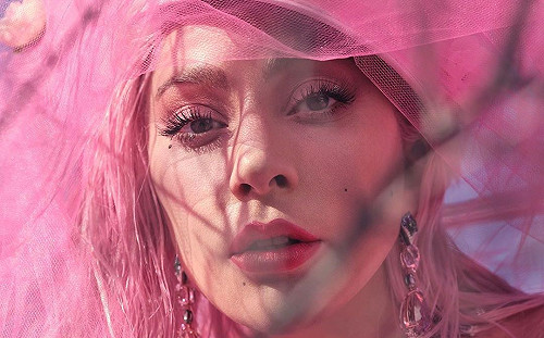 Lady Gaga公開新專輯曲目  超狂合作名單意外曝光