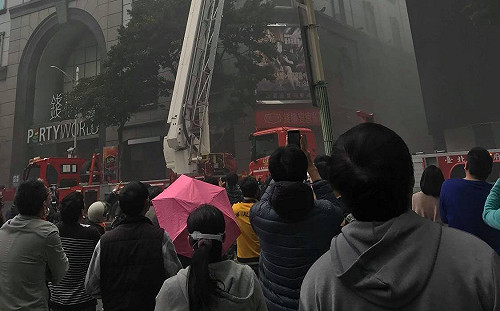 林森錢櫃大火  逃出民眾曝：灑水器沒灑、警報完全沒響！