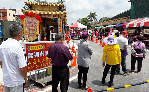 雲林六房媽過爐首度不遶境 專車接送超低調搬家