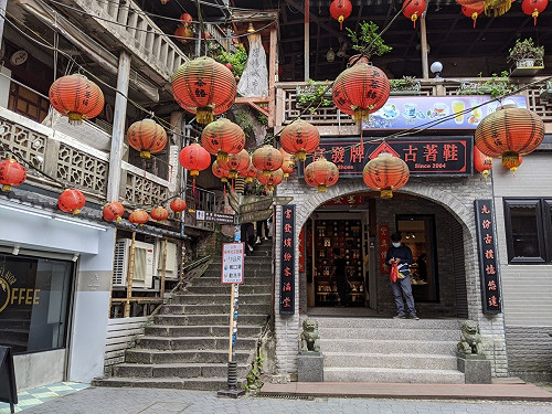 旅遊業紓困條件寬鬆惹爭議！觀光局：因影響程度最嚴重