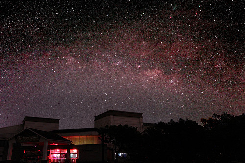 抬頭就是滿天星空！賞流星雨絕佳地點在屏東