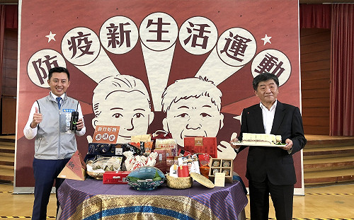 防疫人氣王陳時中部長來了！市長林智堅備「新竹澎拜桌」辦桌招待