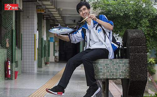 今周刊》魚游得比水流快  為何不能用來發電？  這個台灣高中生成功「用魚發電」征服國際科展