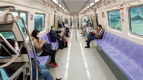 機捷跟上！6/7起離峰時間可不戴口罩