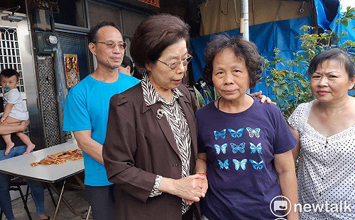 悼念李承翰父親  張博雅勸勉李媽媽勇敢走下去