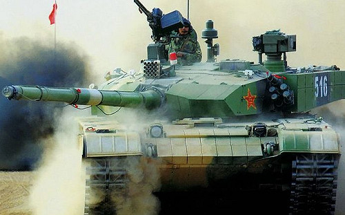 中印邊界對峙  解放軍調動合成旅舉行軍演