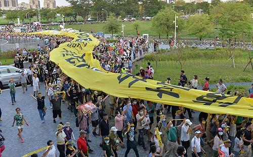 台灣No.1 全球最大規模調查：寶島民主赤字最小