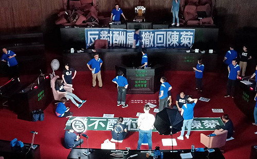 邱顯智：38席國民黨立委應在上班時間  做「這件事」捍衛主張