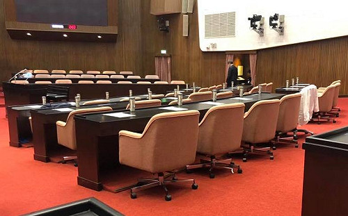 國民黨三天三夜「座無虛席」呢？  王定宇：變「座席虛無」