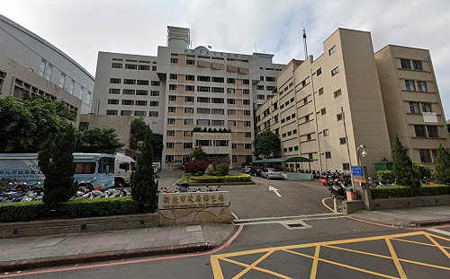 板橋獨居男｢喘不過氣｣送醫不治！新北衛生局：PCR核酸檢測為陽性