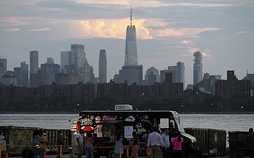紐約市邁經濟重啟最後階段 室內活動管制嚴格