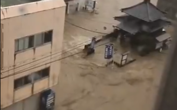 暴雨狂轟日本九州  長崎50萬人避難  熊本52死