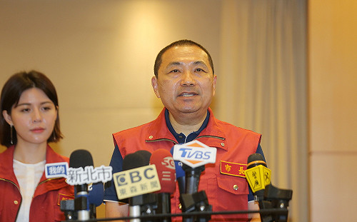 校園裝冷氣蘇揆搶功? 侯友宜:孩子們受惠最重要