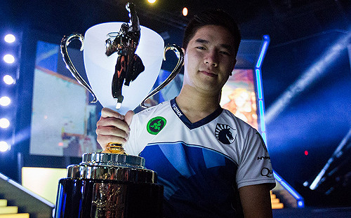 《快打旋風》二度車禍！2016卡普空盃冠軍NuckleDu宣告退役