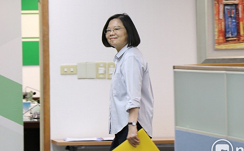 黃捷罷免案 蔡英文：要有一套作戰模式 不能坐視不管