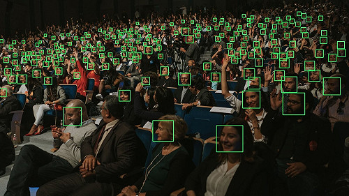 臉部辨識夯卻遭管制禁用！侵犯隱私、含歧視偏見是主因