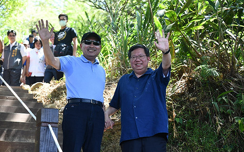 新北桃園登山步道串聯  侯友宜鄭文燦淘心走