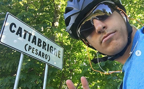 因武漢肺炎航班被取消 希臘大學生騎自行車48天才回到家