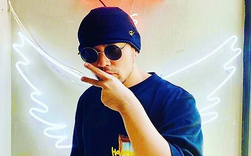 周杰倫用餐遭偷拍PO上網！怒罵：用監視器拍照的意思是？