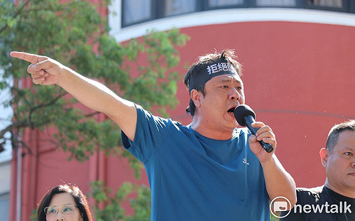 韓國瑜最強應援今晚出征!  杏仁哥:別讓民進黨在人民頭上撒X