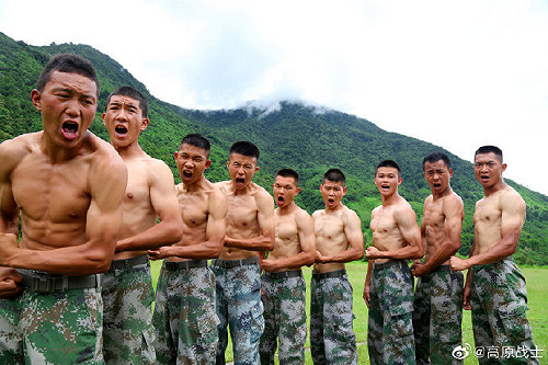 被印度慘電 西藏解放軍格鬥訓練「秀肌肉」