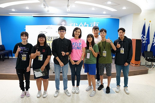 甩鍋？李眉蓁答覆學生論文抄襲案始末：同學提供資料並表示可以用