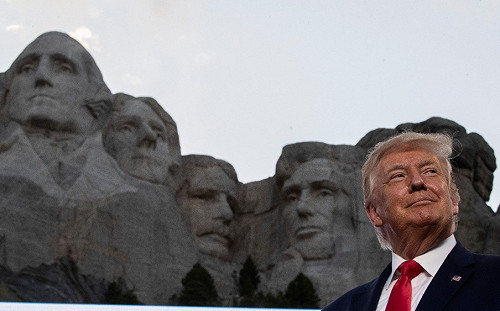 《紐時》爆想成為「總統山第5顆頭像」 川普駁：假新聞