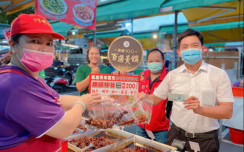高雄美食三部曲！凱旋青年夜市品嘗18攤夜市好味