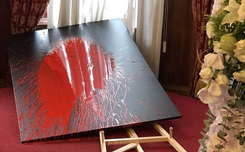 鄭惠中朝李登輝肖像潑漆律師聲援  名嘴嗆：電的妳哇哇叫