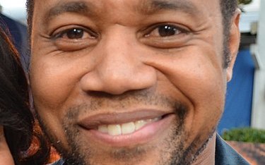 小古巴古丁涉伸鹹豬手 30名女性挺身指控