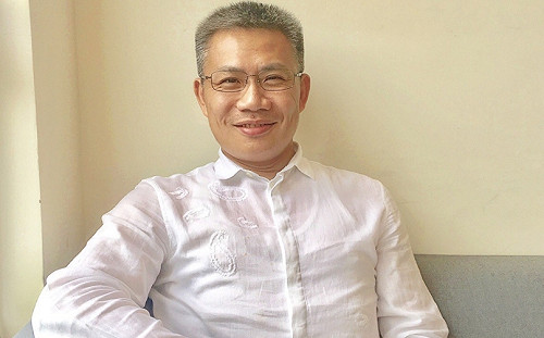死亡人數竟然「校正回歸」11人 羅友志 :  陳時中的「賈維斯」錯誤百出