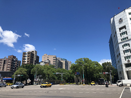 再忍1天！巴威「颱風尾」威力強大  5縣市出現38度極端高溫