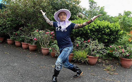 邰智源挺直腰桿祝台灣生日快樂！  中國網民反讚：邏輯沒毛病! 有種！