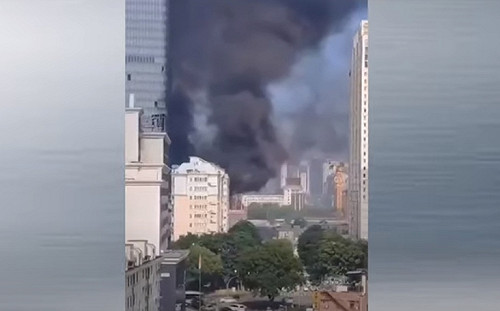 (影) 樂山化工廠氣體外洩 全城民眾驚慌逃難 官方竟稱沒事遭罵翻