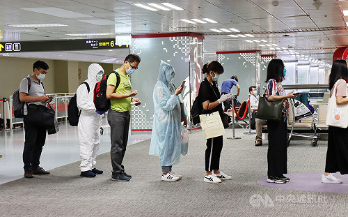 上海放寬入境隔離 防疫壓力從旅館轉到社區