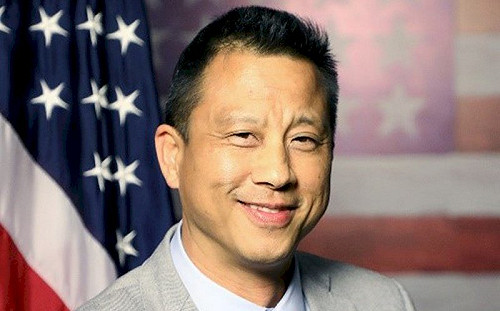 AIT新任高雄文化新聞組長蔡南亭  通曉近10外語