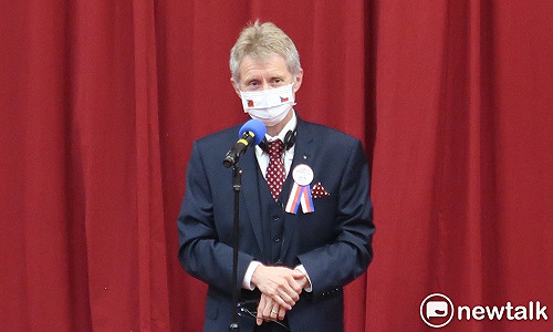 捷克議長韋德齊政大演講  盛讚太陽花學運拒絕中共