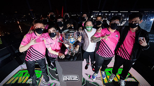 《英雄聯盟》睽違四年！巴西勁旅INTZ進軍世界賽